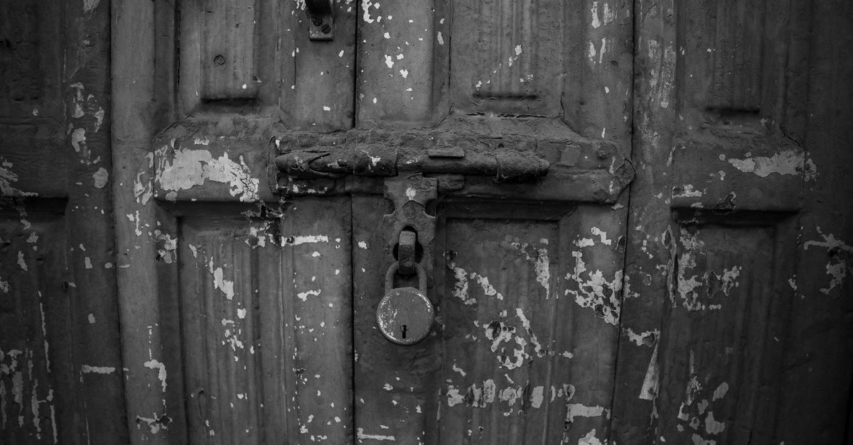 home security lock door — Guard Locksmiths