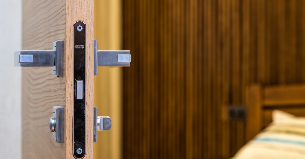 What Actually Happens During a House Lockout — and How We Handle It — Guard Locksmiths
